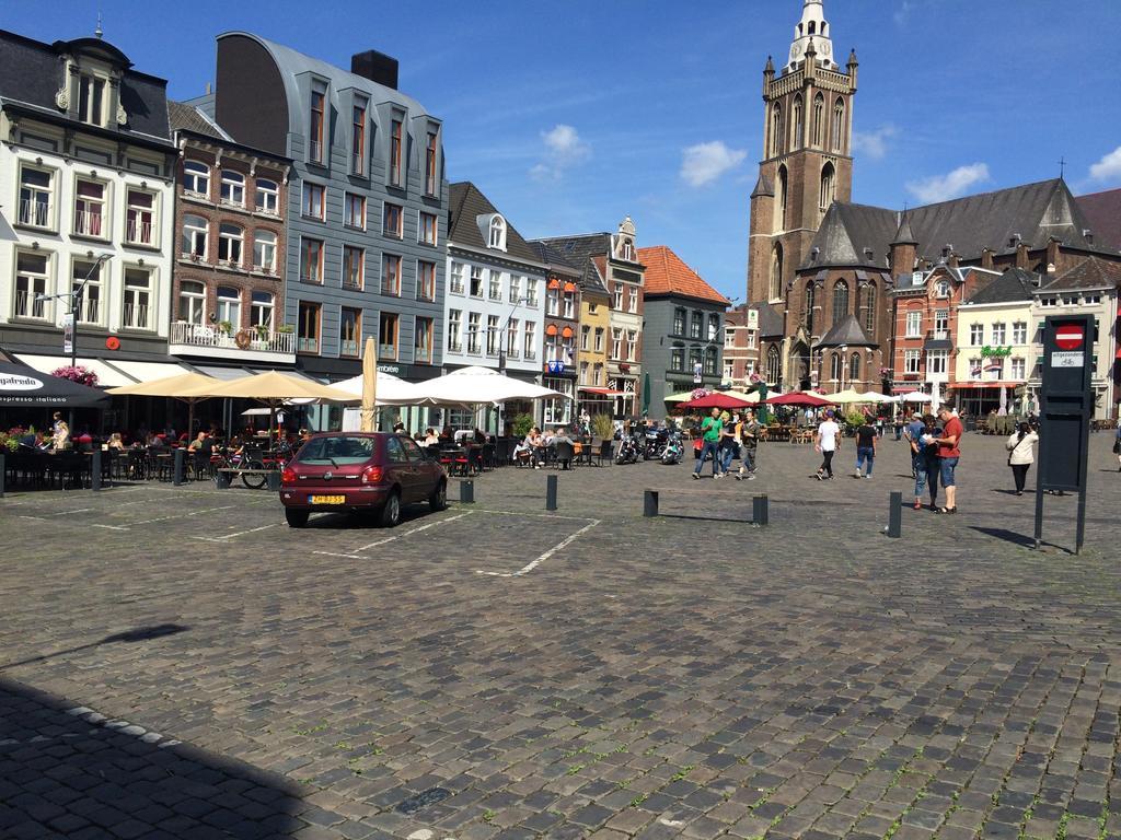 Hotel En Grand Cafe De Pauw Roermond Dış mekan fotoğraf